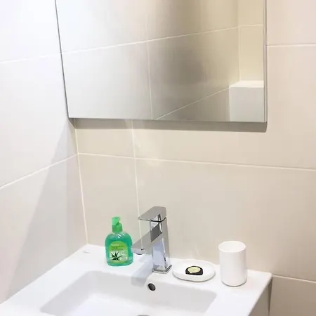 Apartment New Contemporary House, Orsay-saclay Near Paris And Versailles 35m2